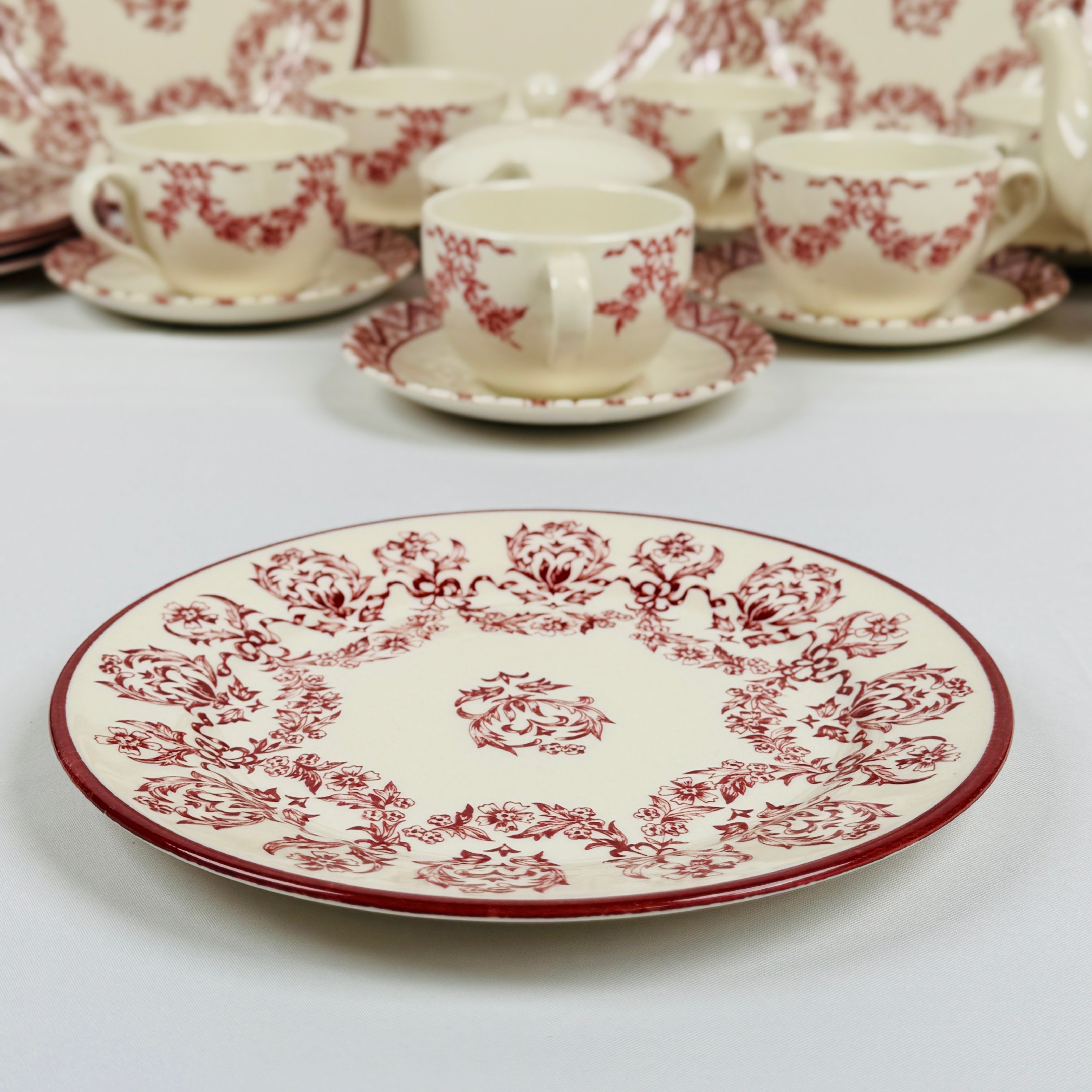 Lagny pink Dinner Set - Claytan