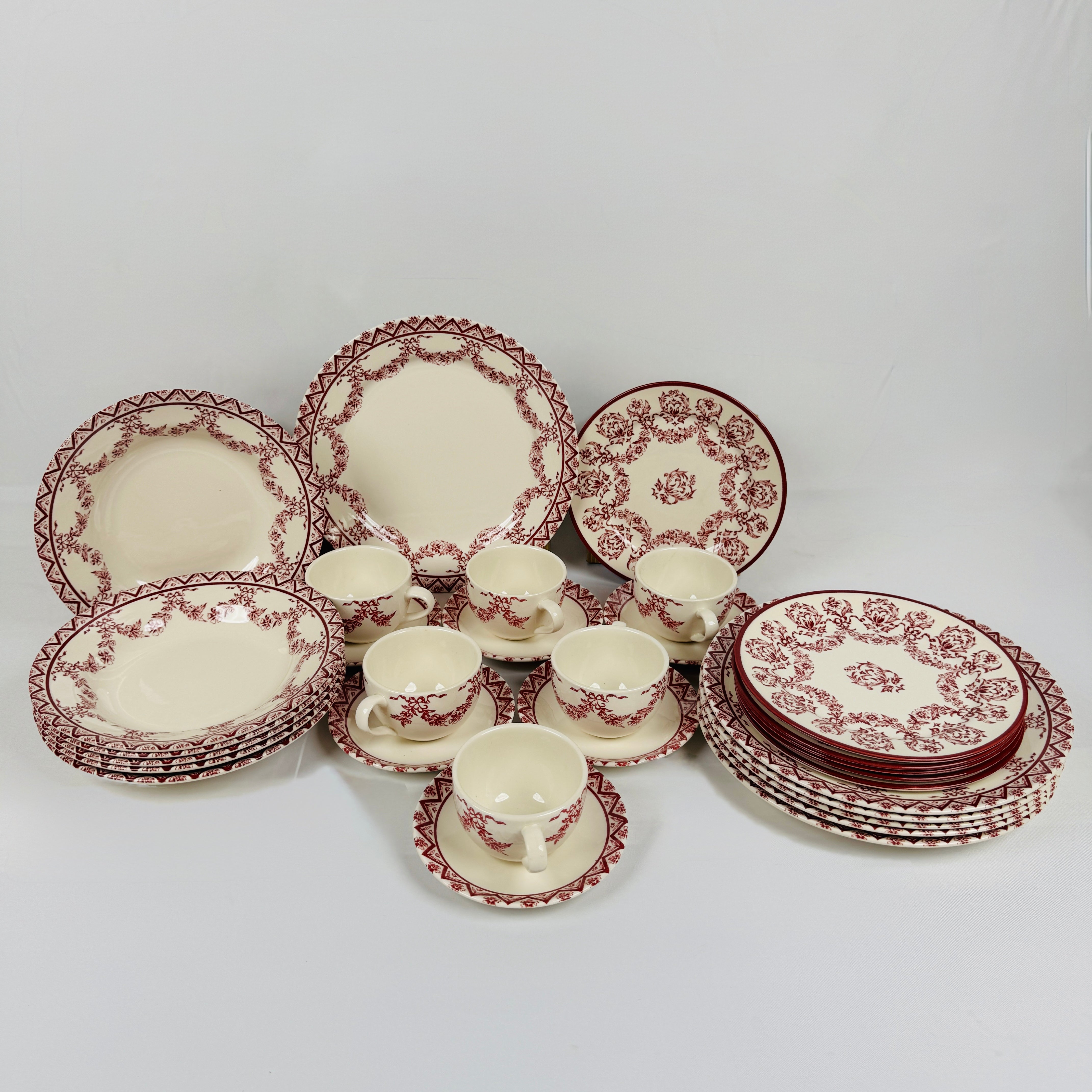 Lagny pink Dinner Set - Claytan