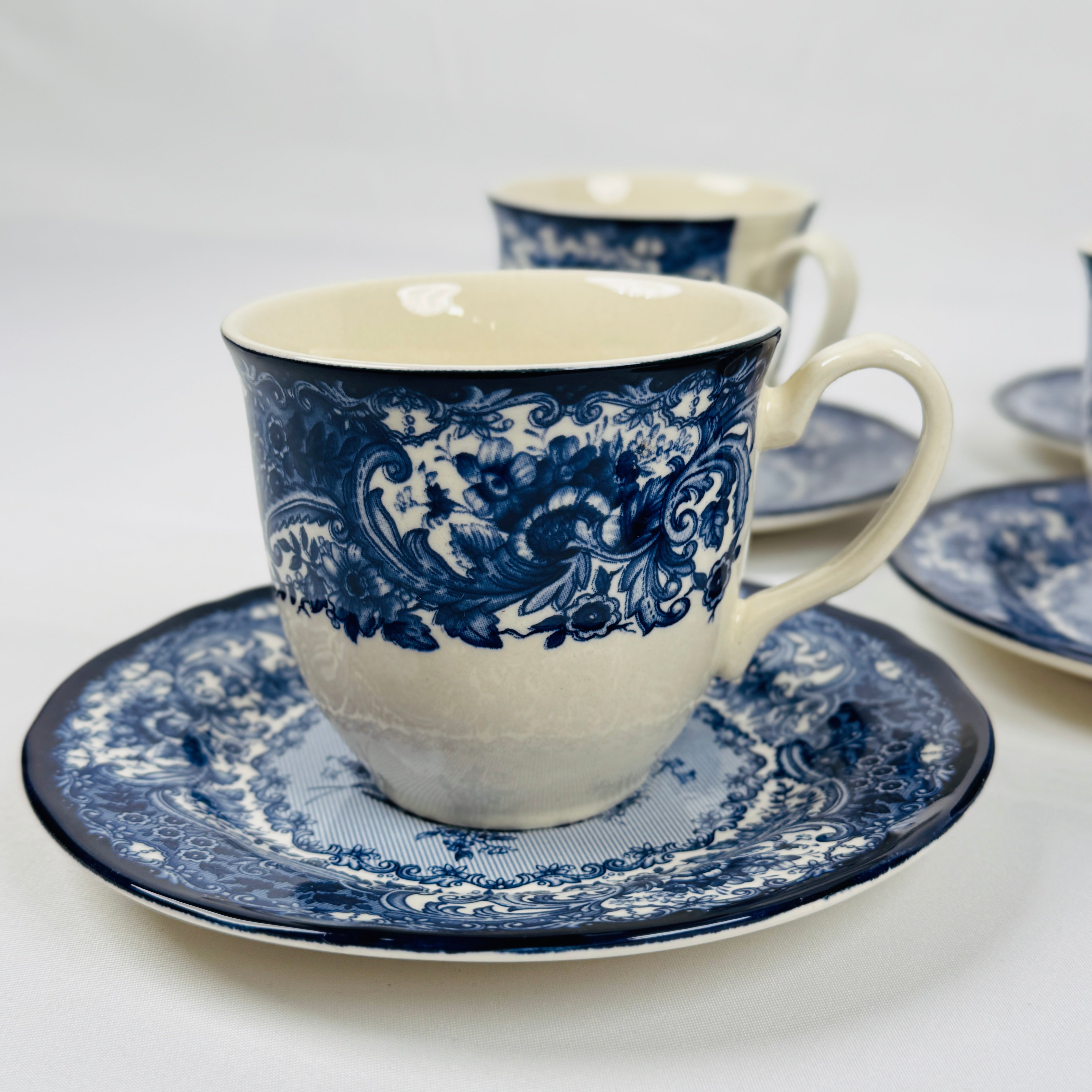 Divine Dark Blue Dinner Set - Claytan