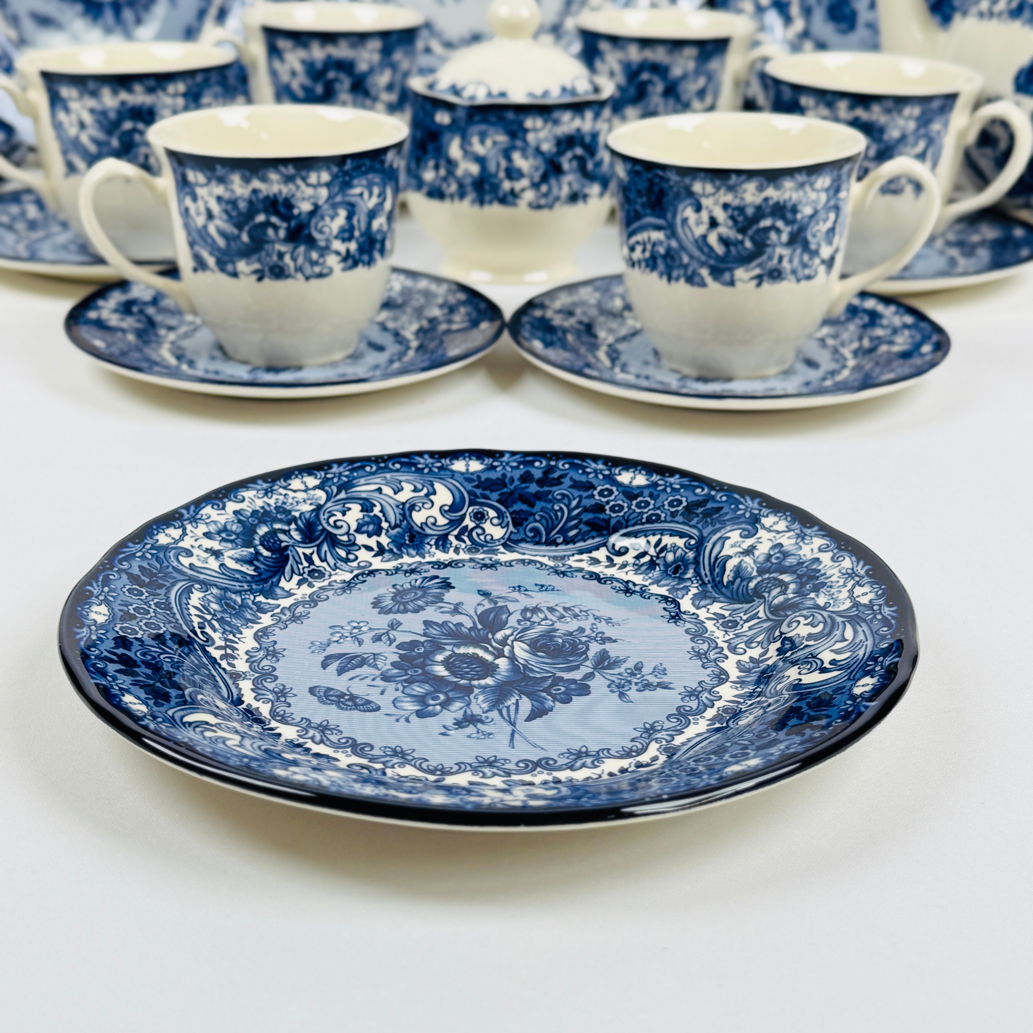 Divine Dark Blue Dinner Set - Claytan