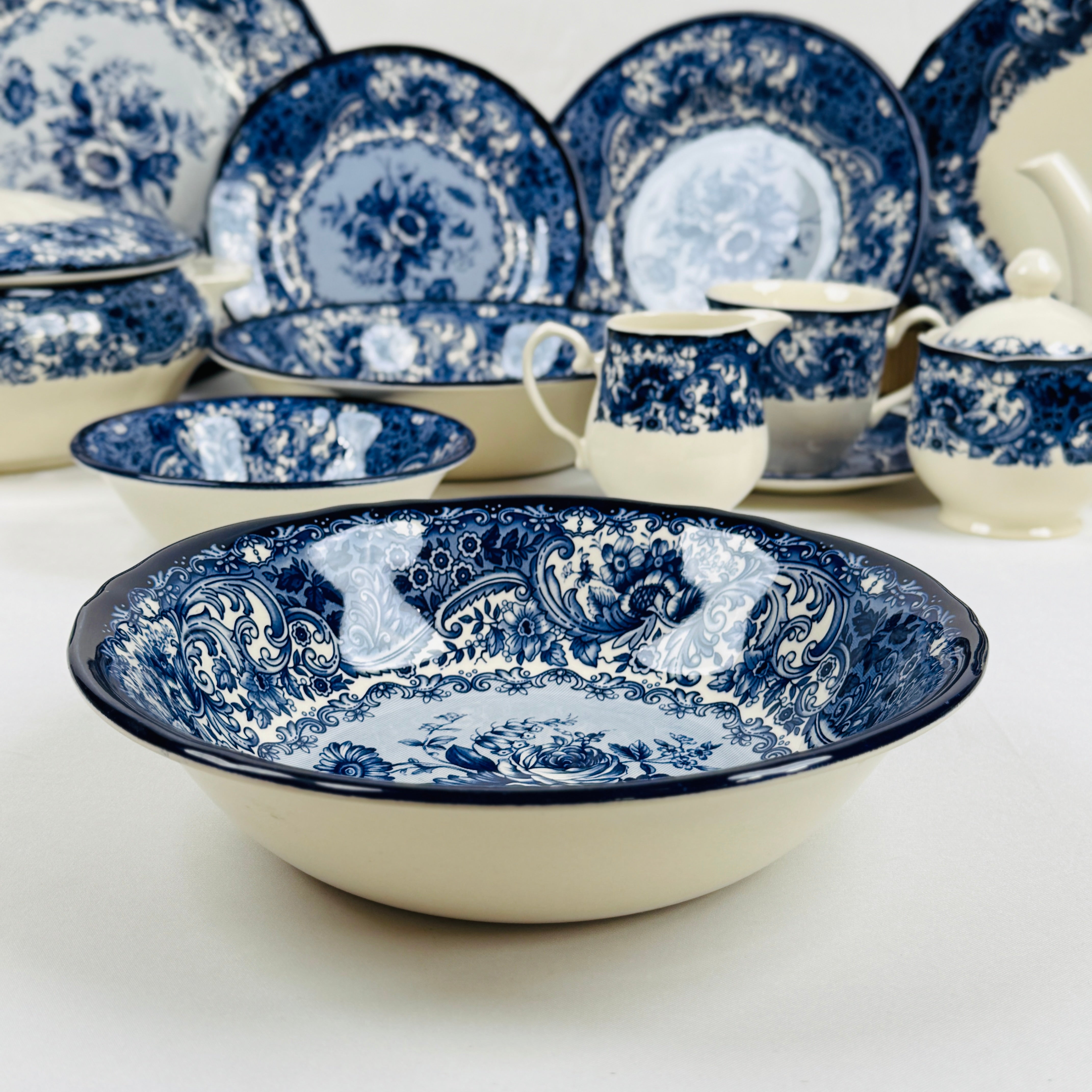 Divine Dark Blue Dinner Set - Claytan