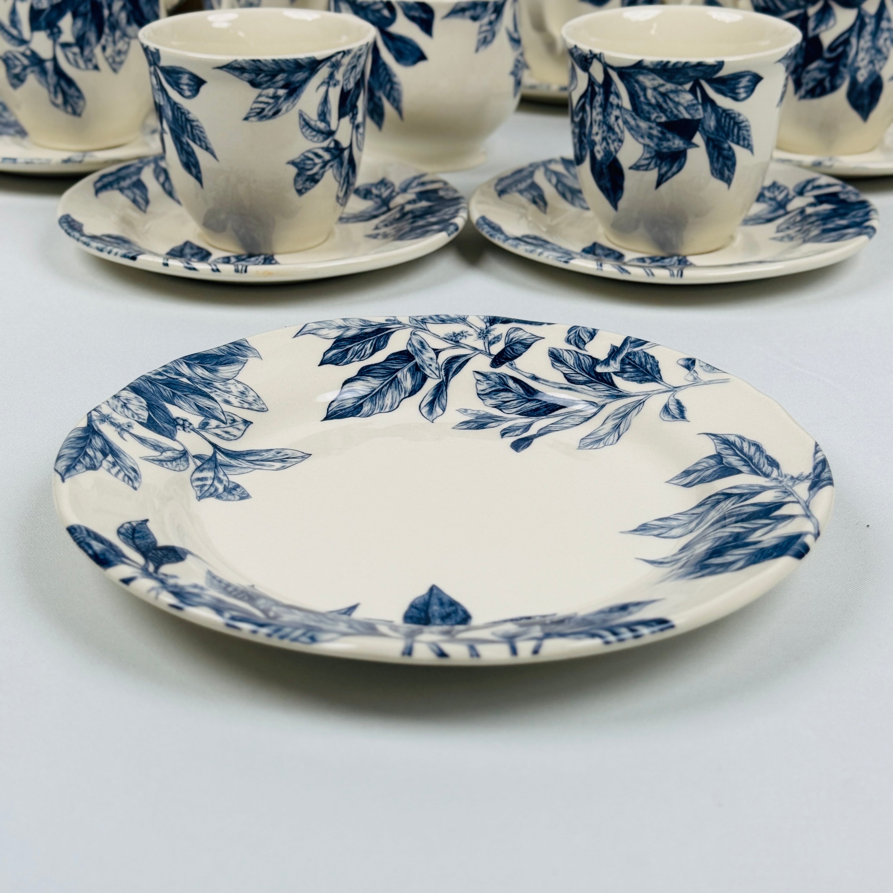 Botanical Leaf Blue Dinner Set - Claytan
