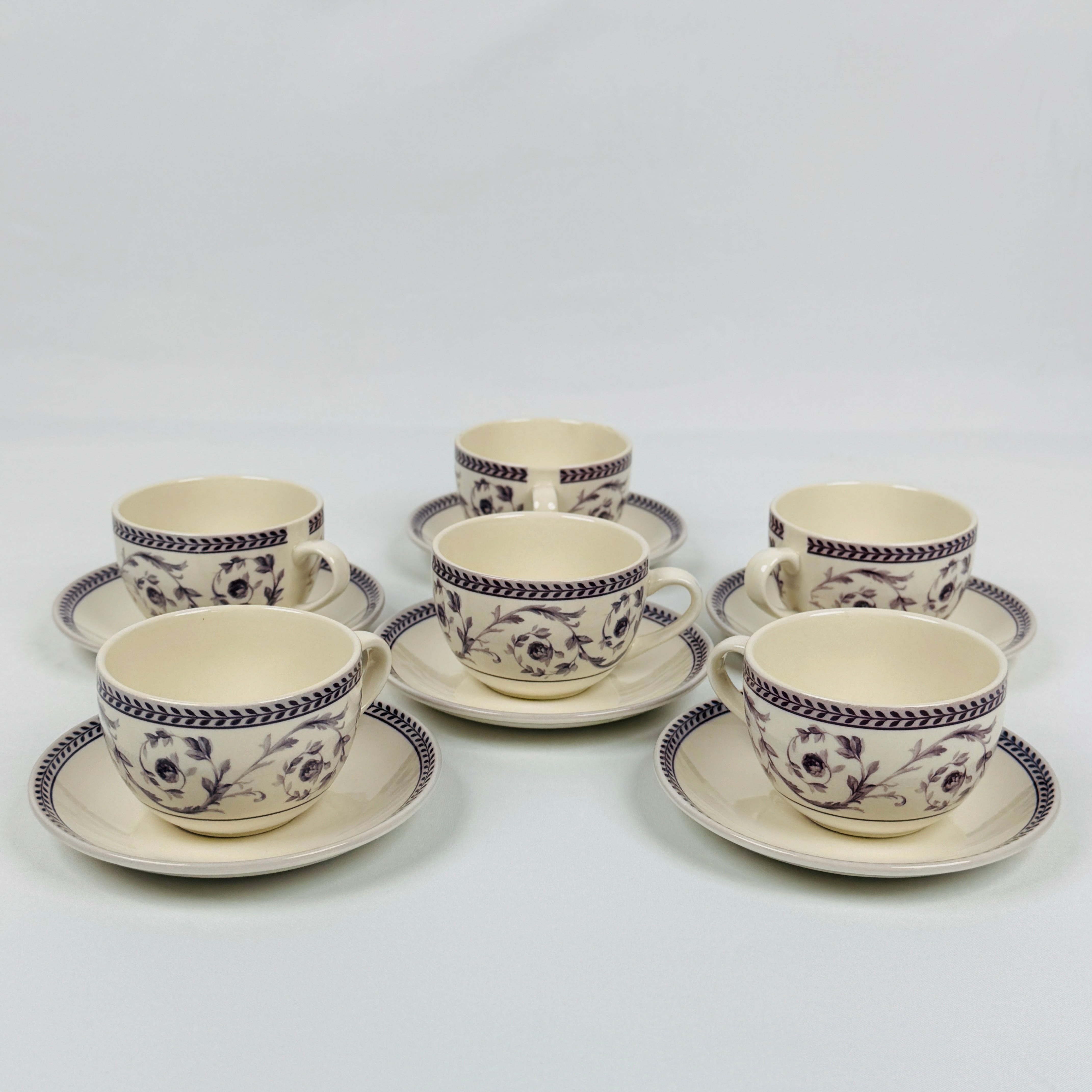 Callista Purple Dinner Set - Claytan