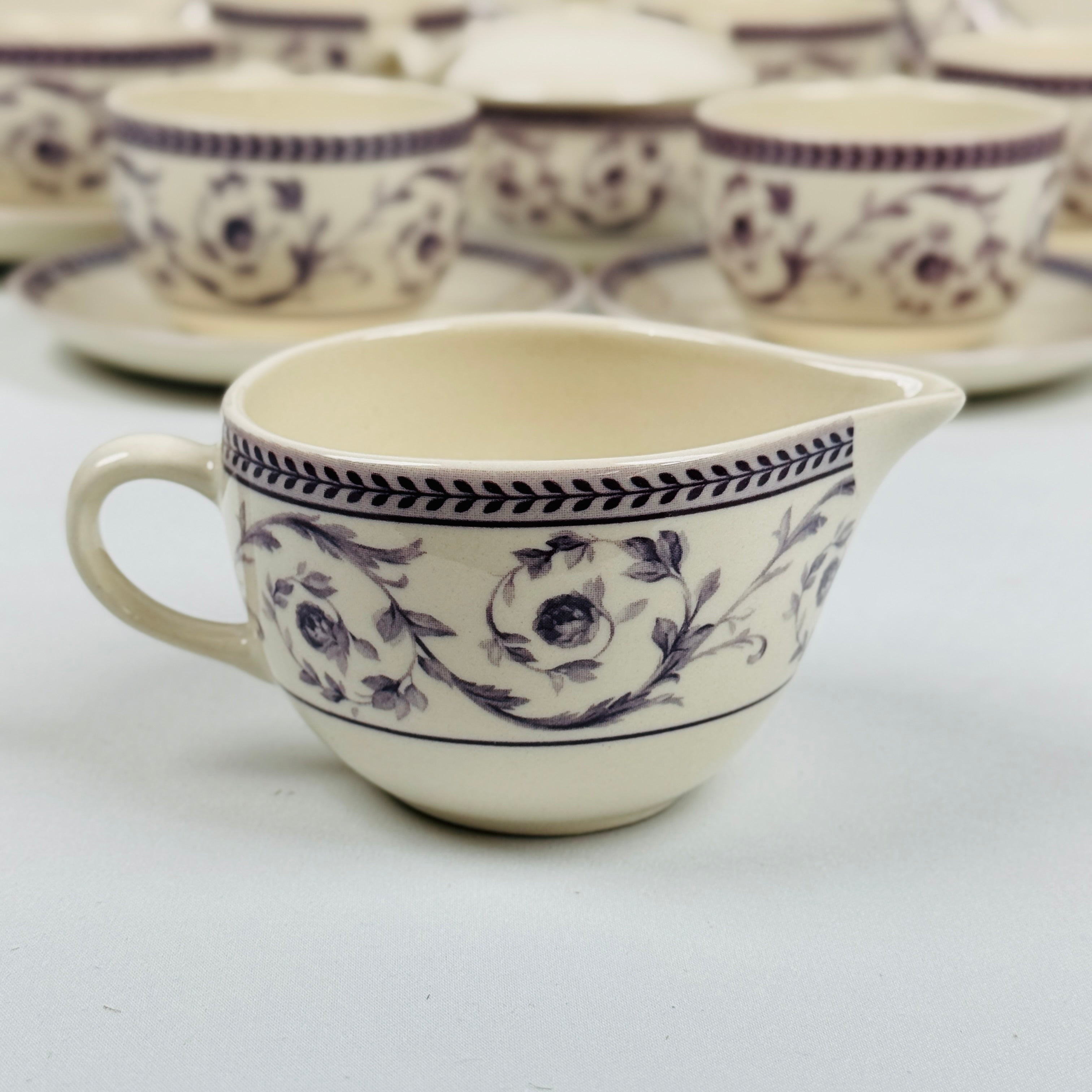 Callista Purple Dinner Set - Claytan