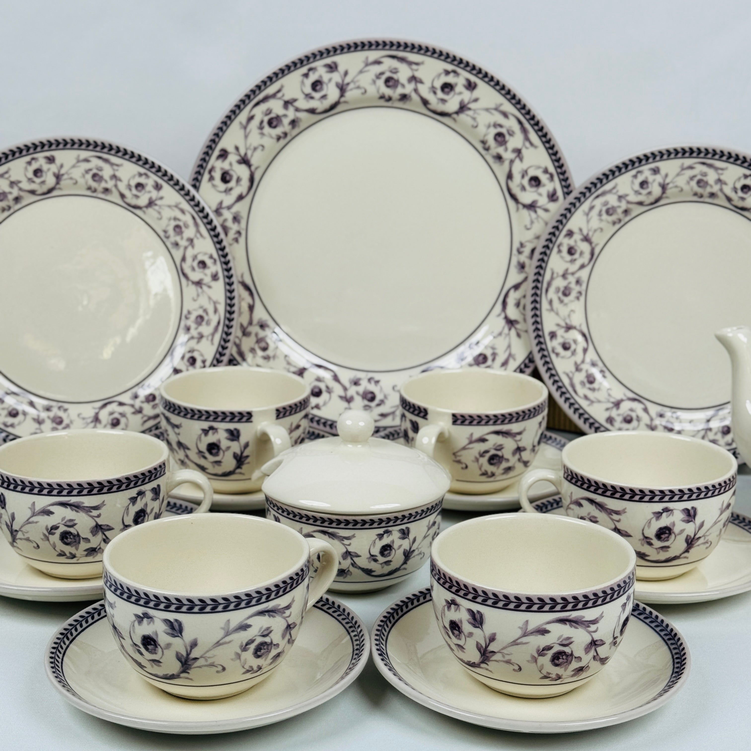 Callista Purple Dinner Set - Claytan