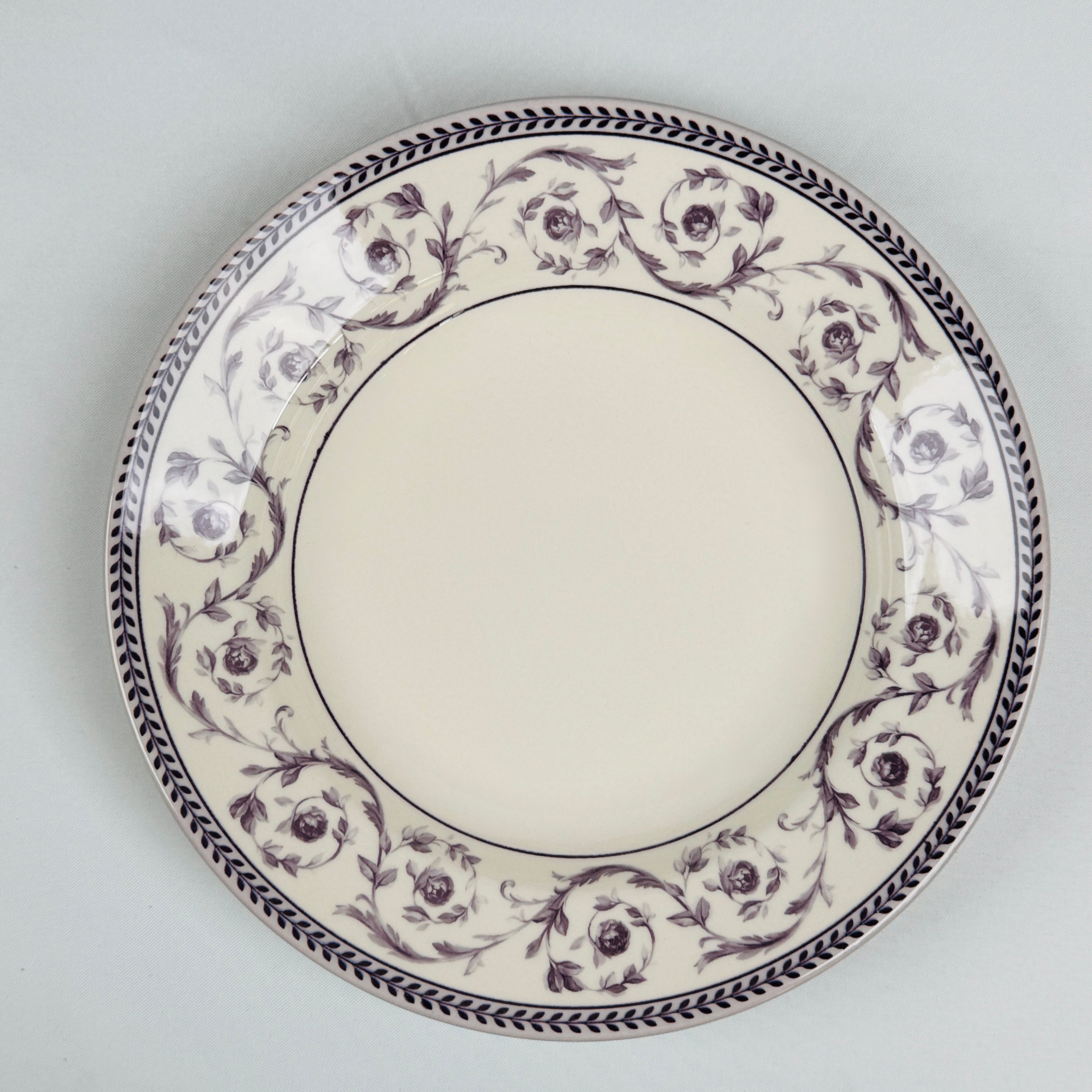 Callista Purple Dinner Set - Claytan