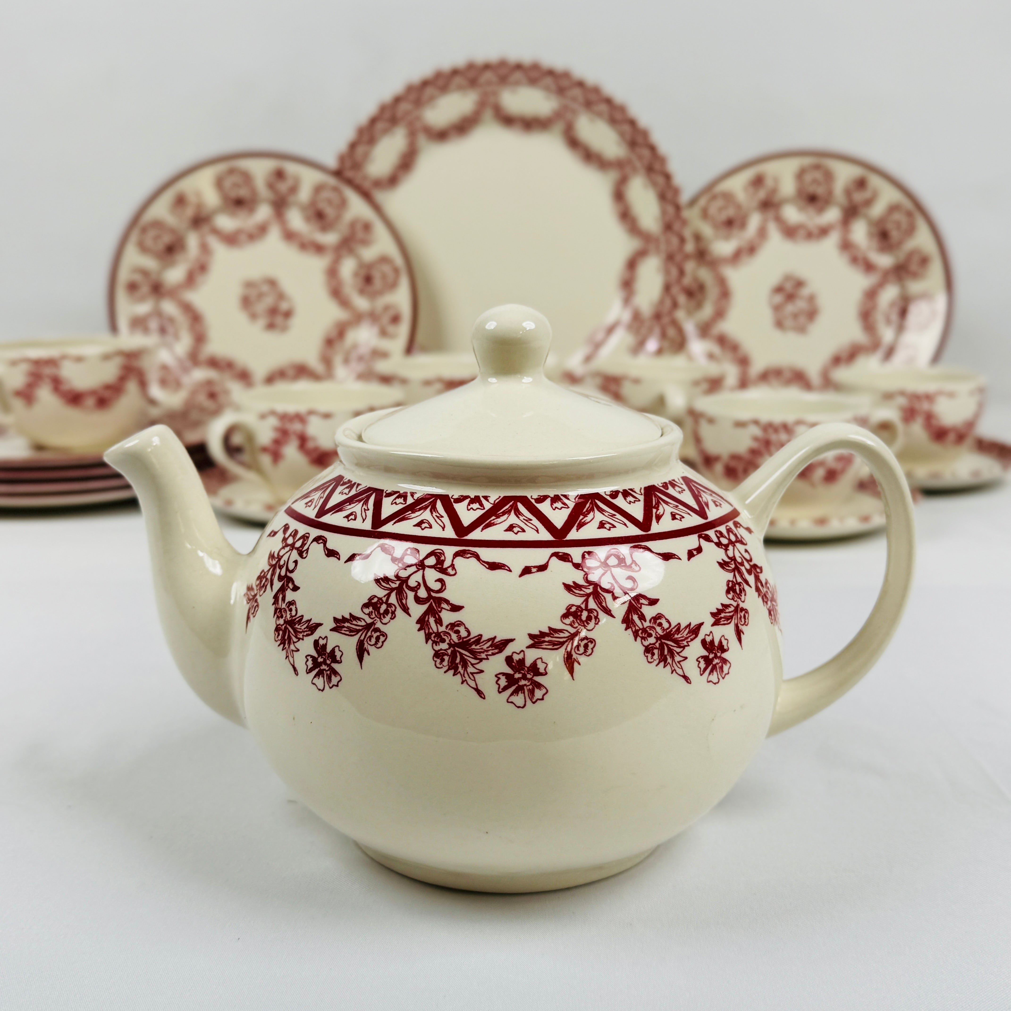 Lagny pink Dinner Set - Claytan