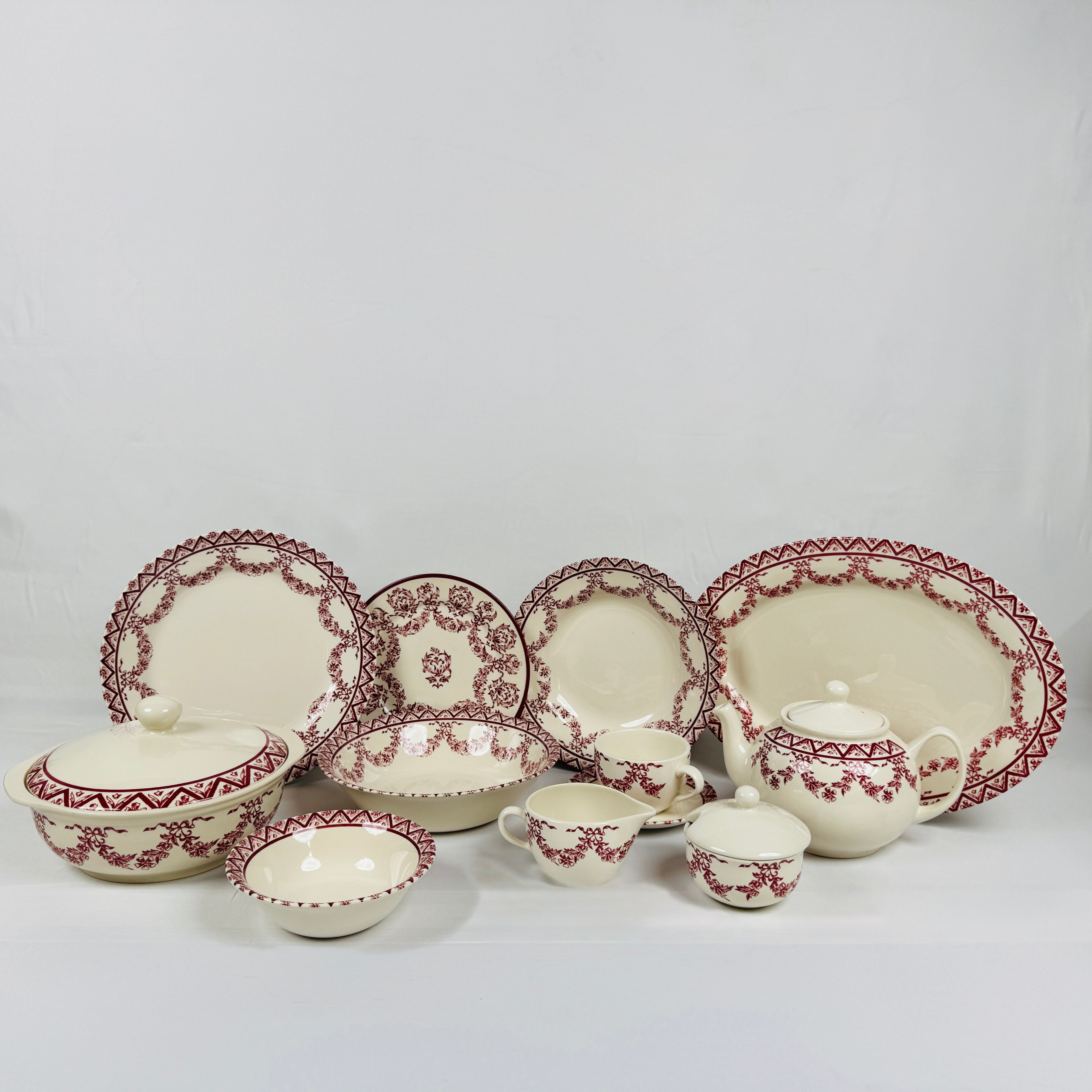 Lagny pink Dinner Set - Claytan
