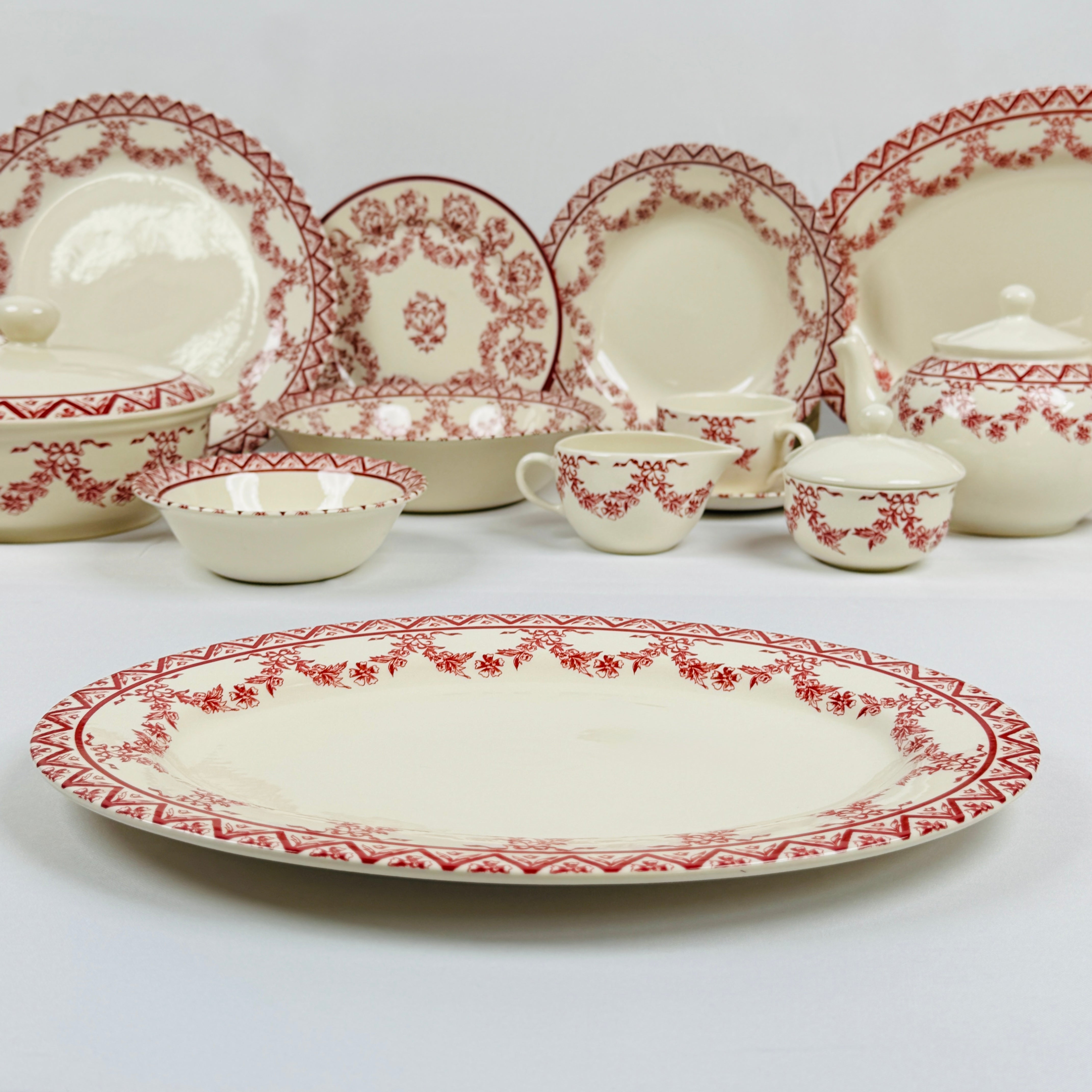Lagny pink Dinner Set - Claytan