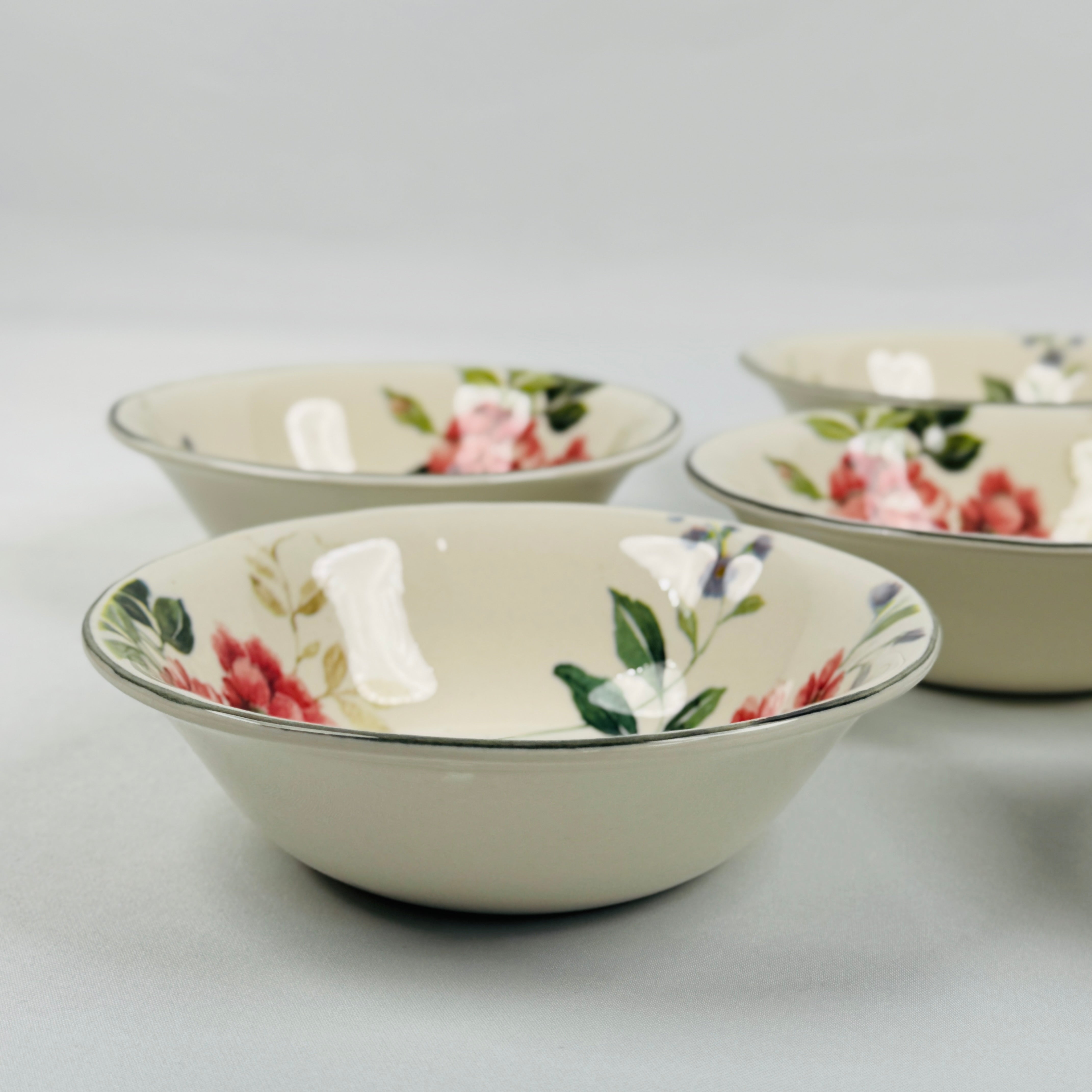 Priscilla With Banding Dinner Set- Claytan