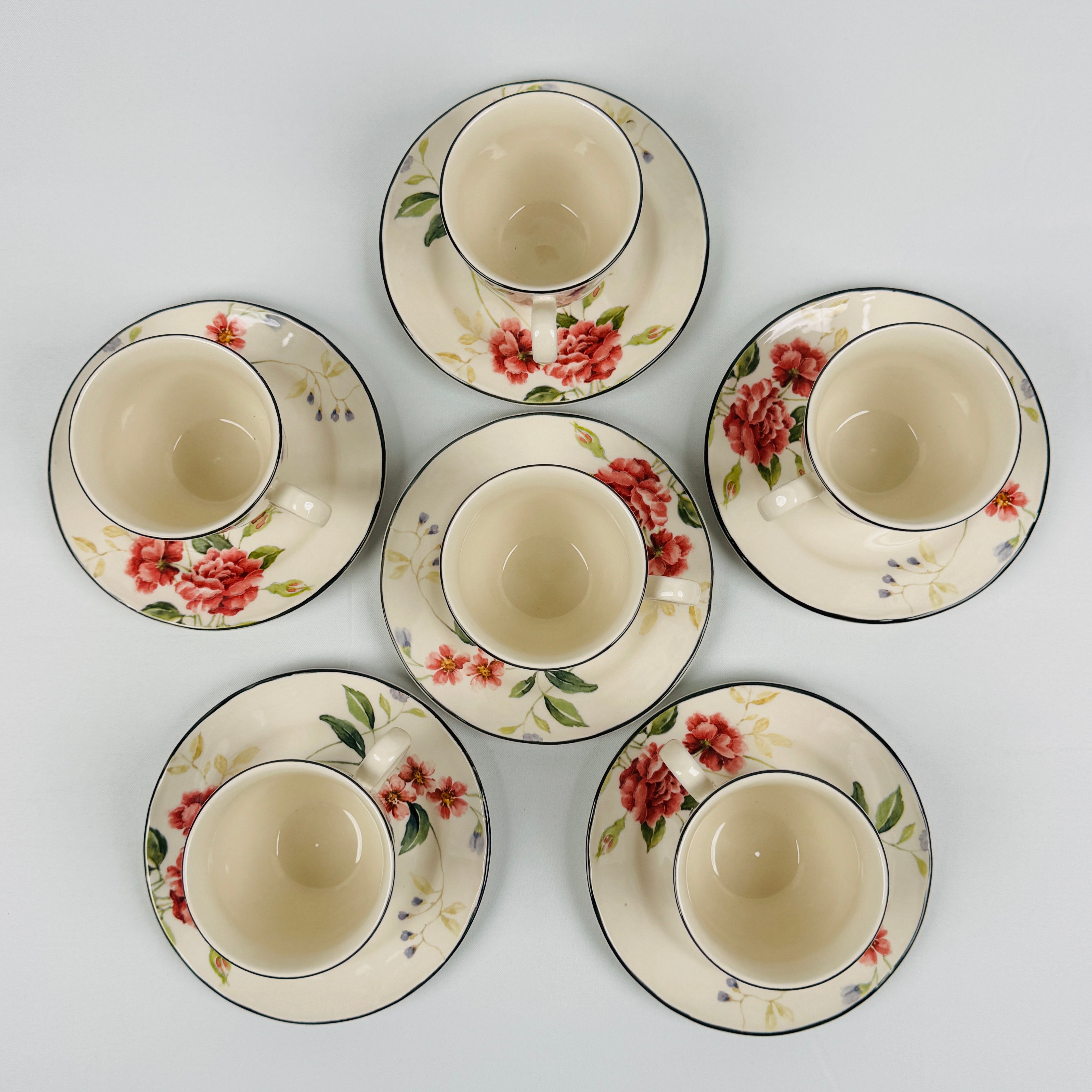 Priscilla With Banding Dinner Set- Claytan