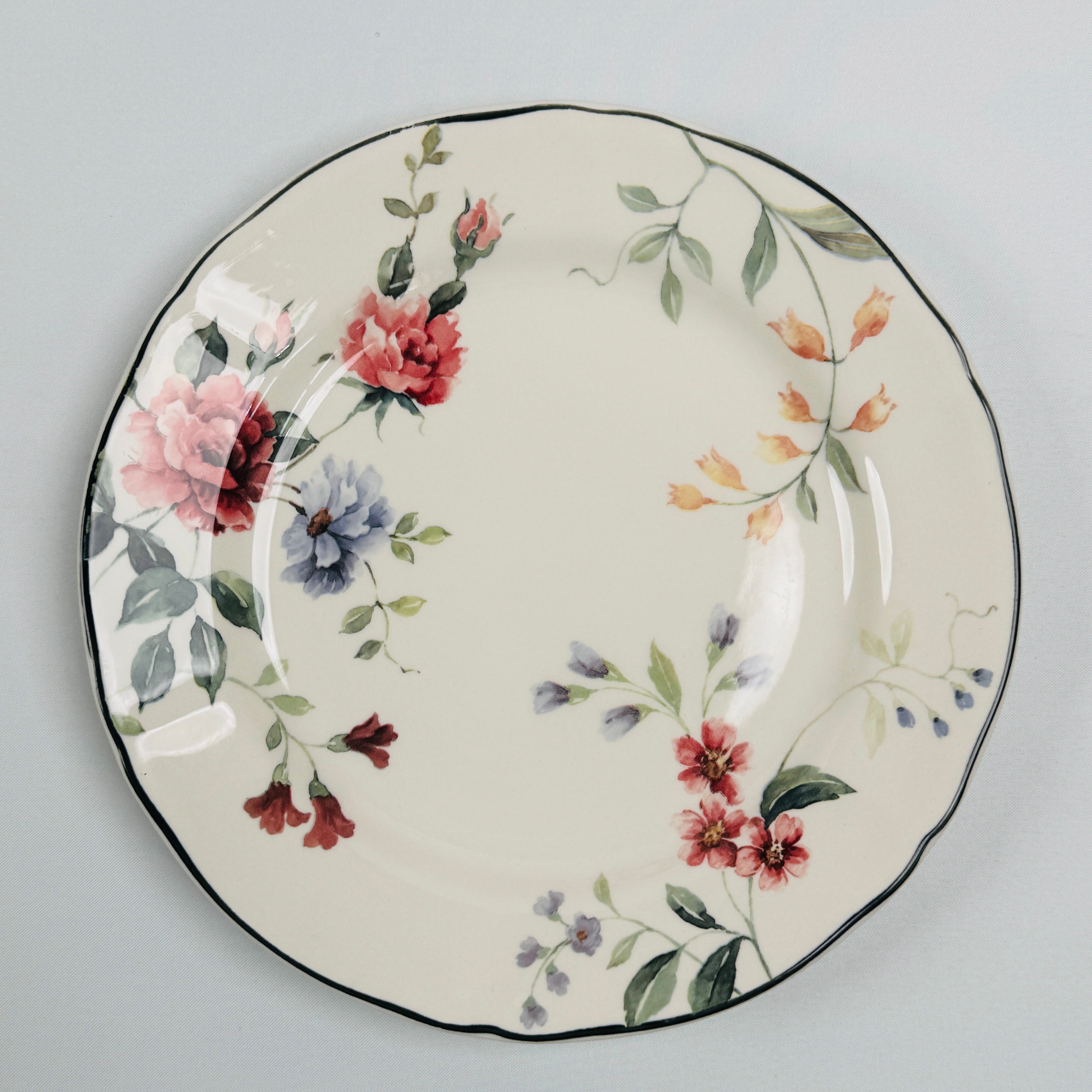 Priscilla With Banding Dinner Set- Claytan
