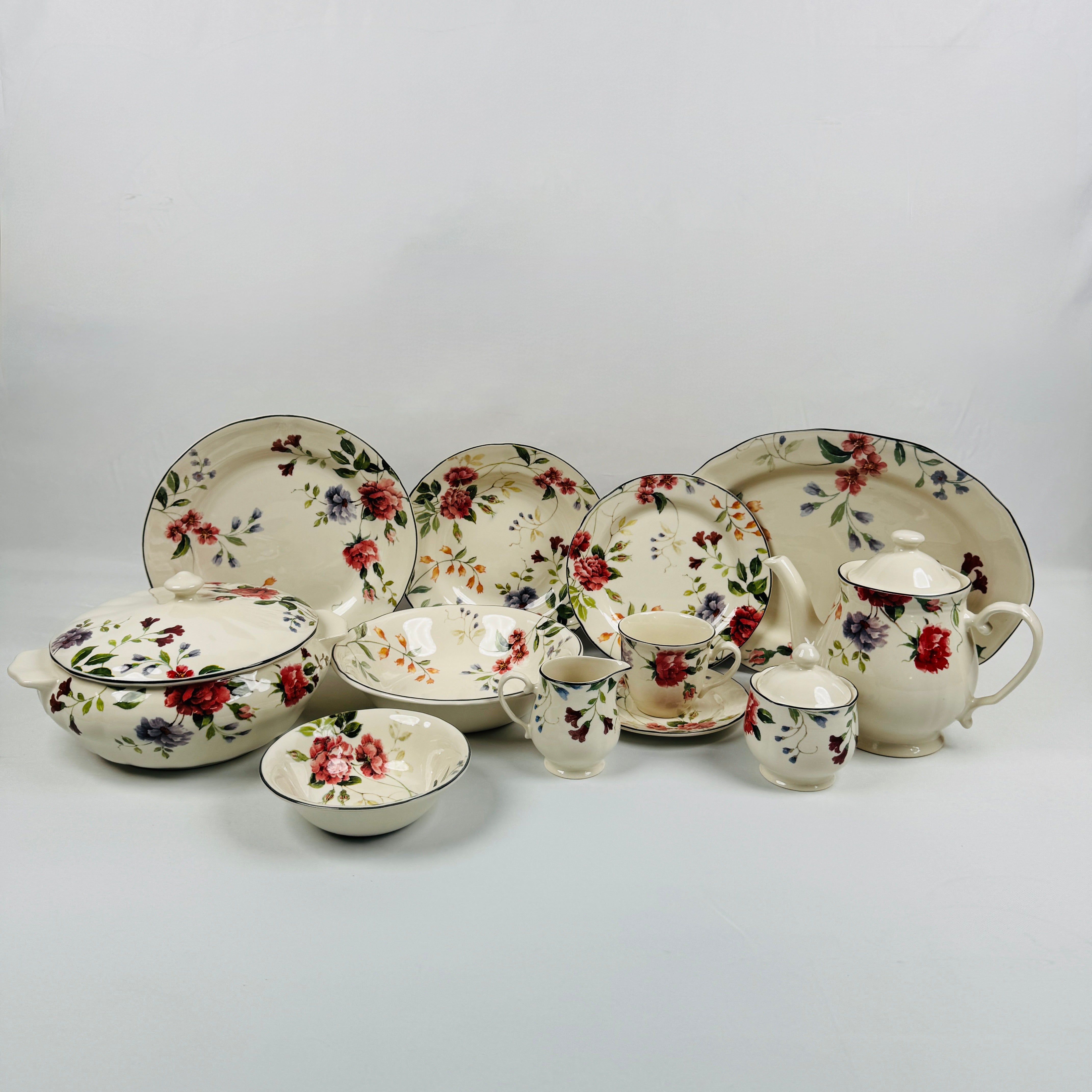 Priscilla With Banding Dinner Set- Claytan
