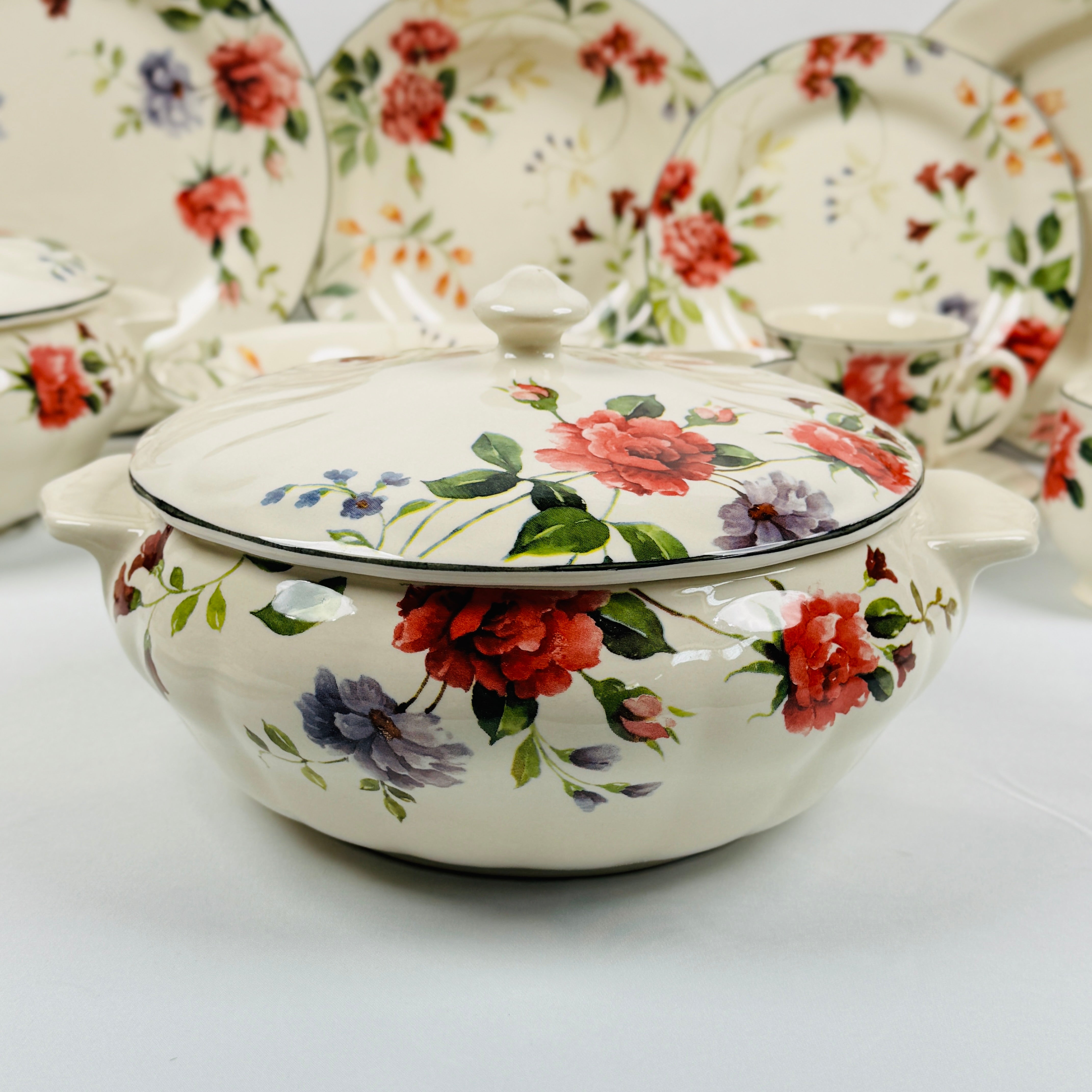 Priscilla With Banding Dinner Set- Claytan