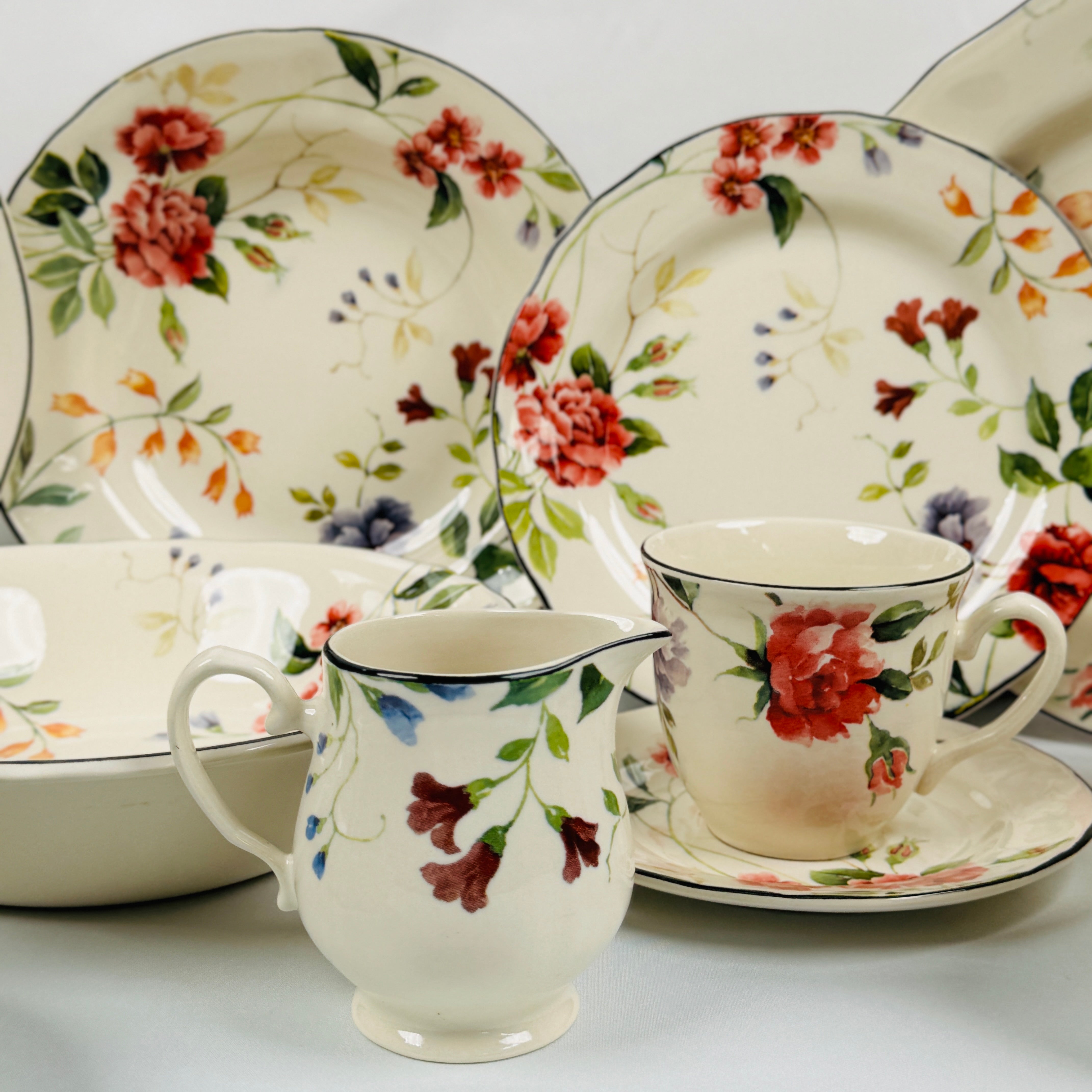 Priscilla With Banding Dinner Set- Claytan